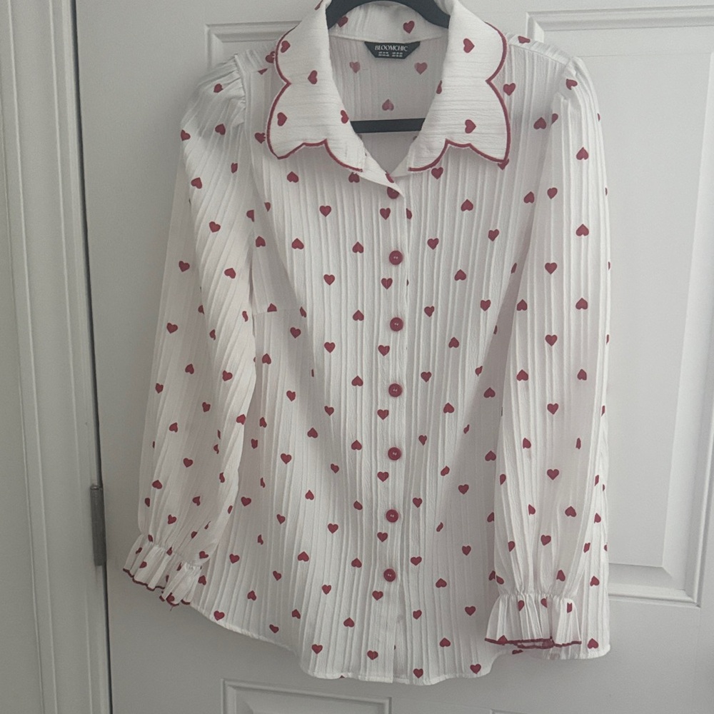 BLOOMCHIC Heart Print Button-Up Blouse in White and Red